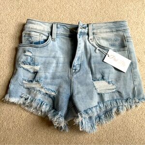 New! Pink Lily distressed denim shorts